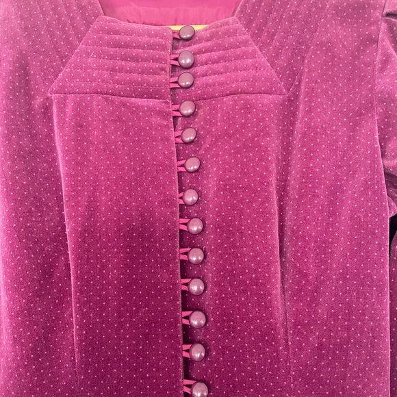 Vintage 80s Kathryn Conover Plum with tiny dots, Velvet button up dress, size 6 - Picture 6 of 7